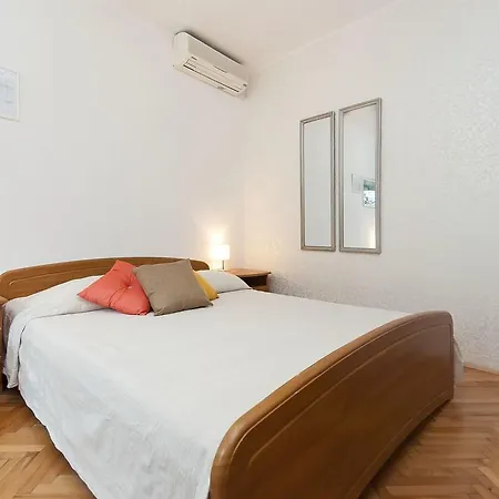 Anka Apartment